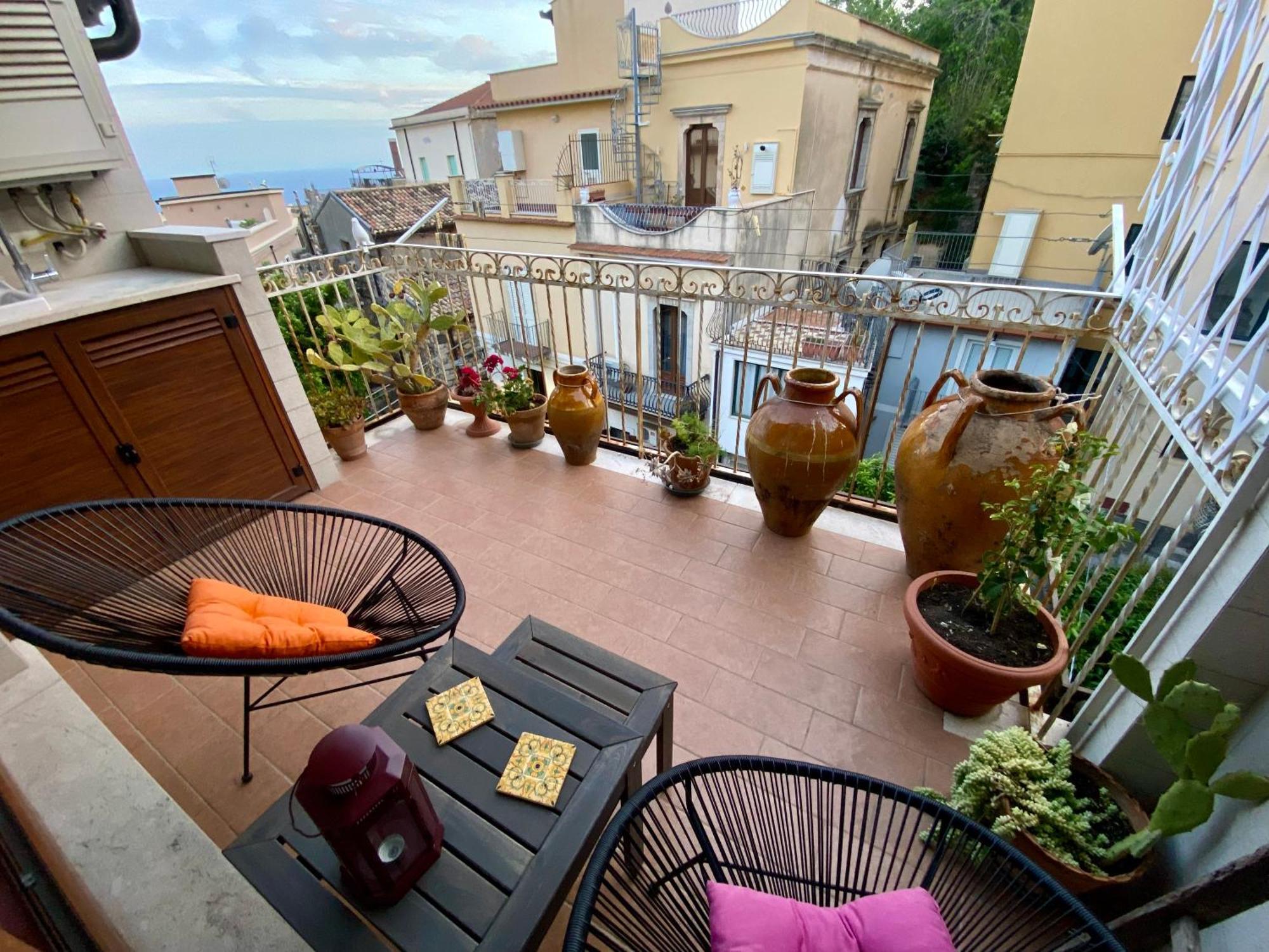 Sole * Taormina